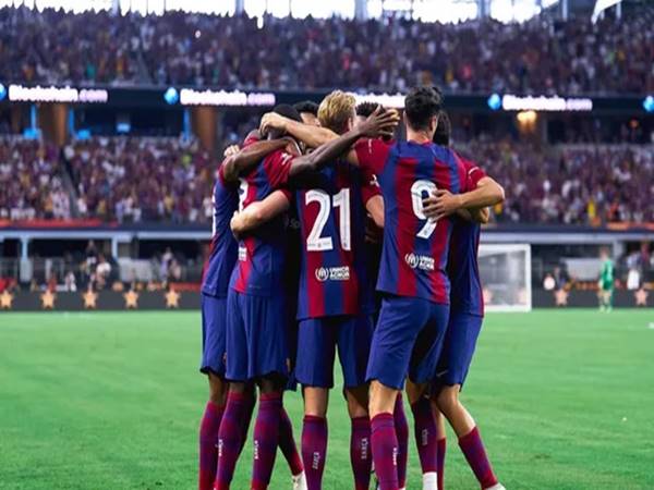 Bóng đá QT 18/12: Barca ra quyết định cho trận giao hữu