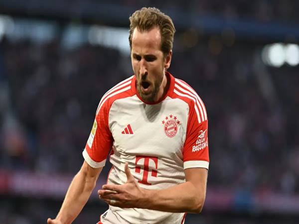 Bóng đá QT 5/2: Harry Kane cân bằng kỷ lục ở Bayern